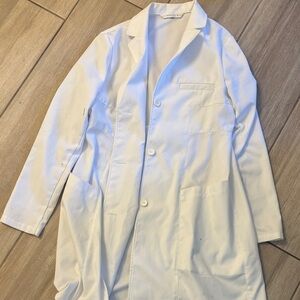 Medelita women’s lab coat